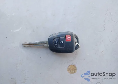 2017 Toyota Tacoma Sr V6 z USA, uszkodzony, nr VIN 3TMCZ5AN3HM120006